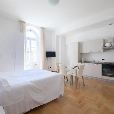 Simplistic In Near Seabeach * Sanremo